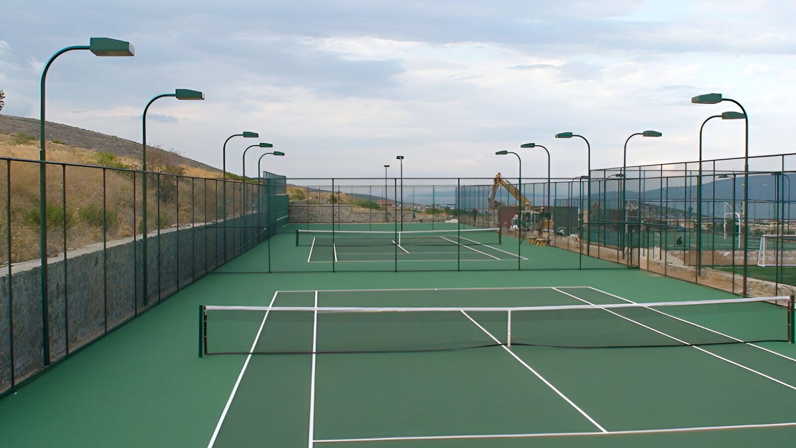 B_ufot_eb32ef76a91284a08b05ce83103a3c20 (1)